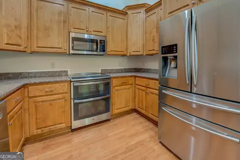 Kitchen - 349 Bowen Hill Rd, Haddock, GA 31033 photo 2 of 4