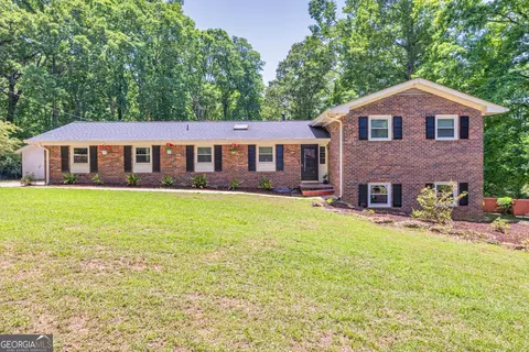 4457 Lake Forest Dr, Oakwood, GA 30566