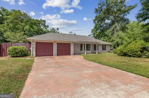 100 Cottage Ct, Saint Marys, GA 31558