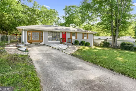 1082 Green Valley Dr NW, Conyers, GA 30012