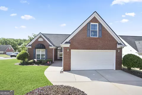 3 Bluegrass Pass, Newnan, GA 30263
