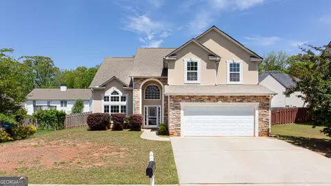 2805 Topaz Rd, Riverdale, GA 30296