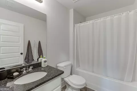 Bath - 3239 Tommy Dillard Rd, Monroe, GA 30656 photo 2 of 4