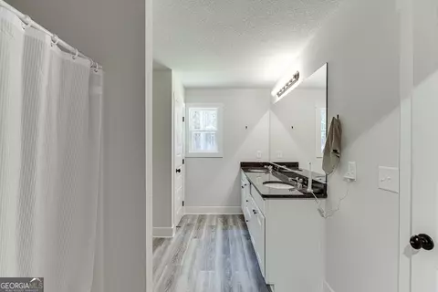 Bath - 3239 Tommy Dillard Rd, Monroe, GA 30656 photo 3 of 4