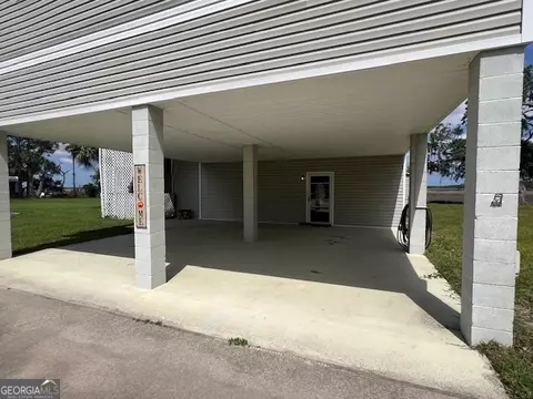 215 Circle Dr, Midway, GA 31320 photo 2