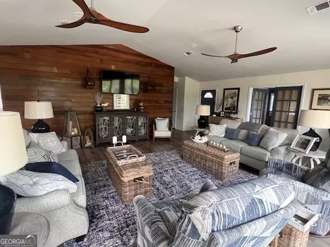 215 Circle Dr, Midway, GA 31320 photo 14