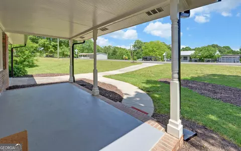 Exterior - 428 Jordan Rd, Toccoa, GA 30577 photo 3 of 6