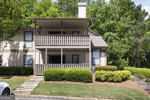 807 Woodcliff Dr, Sandy Springs, GA 30350