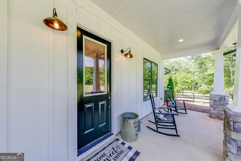 Exterior - 541 Carruth Rd, Jefferson, GA 30549 photo 8 of 17