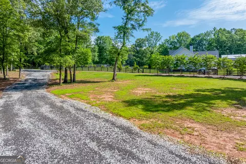 Exterior - 541 Carruth Rd, Jefferson, GA 30549 photo 16 of 17