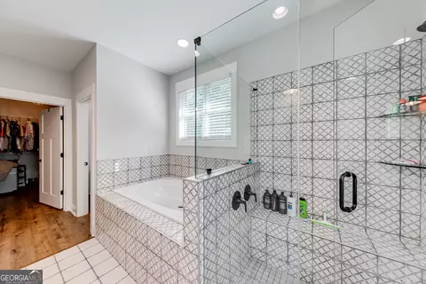 Bath - 541 Carruth Rd, Jefferson, GA 30549 photo 2 of 9