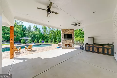 Exterior - 541 Carruth Rd, Jefferson, GA 30549 photo 12 of 17