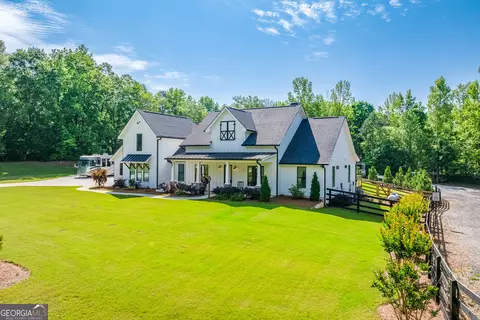 Exterior - 541 Carruth Rd, Jefferson, GA 30549 photo 4 of 17