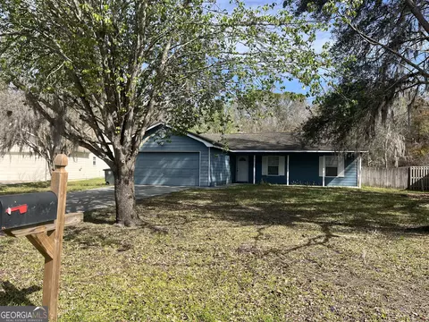 147 Lakeside Dr, Kingsland, GA 31548