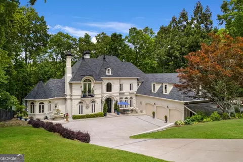 3182 Deepwater Dr, Gainesville, GA 30506