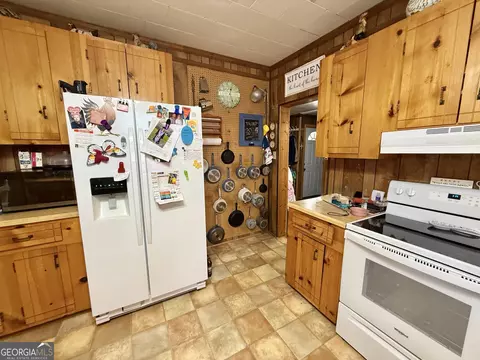 Kitchen - 307 Harwell Ave, Lagrange, GA 30240 photo 7 of 7
