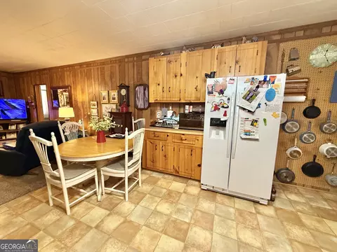 Kitchen - 307 Harwell Ave, Lagrange, GA 30240 photo 2 of 7