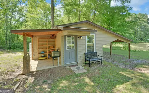 Exterior - 446 Mcmurray Lake Rd, Toccoa, GA 30577 photo 10 of 13