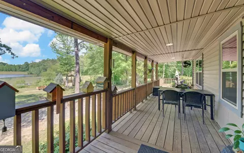 Exterior - 446 Mcmurray Lake Rd, Toccoa, GA 30577 photo 2 of 13