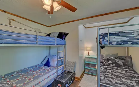 Bedroom - 446 Mcmurray Lake Rd, Toccoa, GA 30577 photo 3 of 6