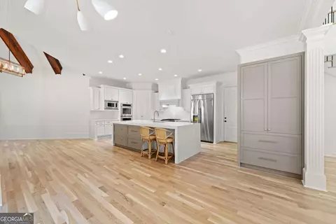 Kitchen - 8745 Islesworth Ct, Duluth, GA 30097 photo 10 of 10