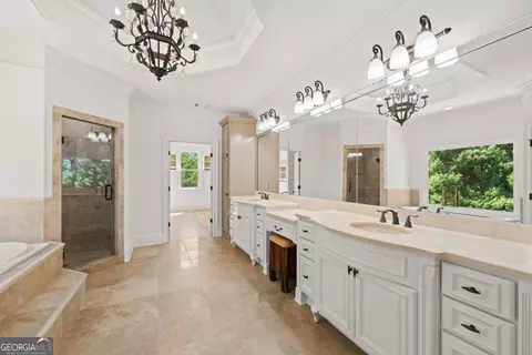 Bath - 8745 Islesworth Ct, Duluth, GA 30097 photo 3 of 8