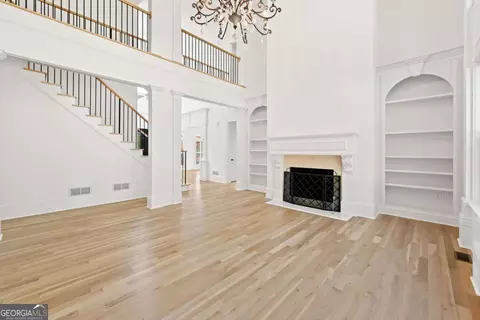 Living - 8745 Islesworth Ct, Duluth, GA 30097 photo 7 of 10