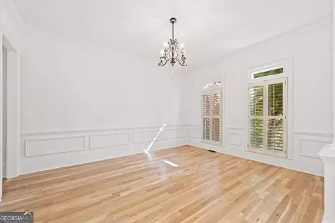 Living - 8745 Islesworth Ct, Duluth, GA 30097 photo 2 of 10