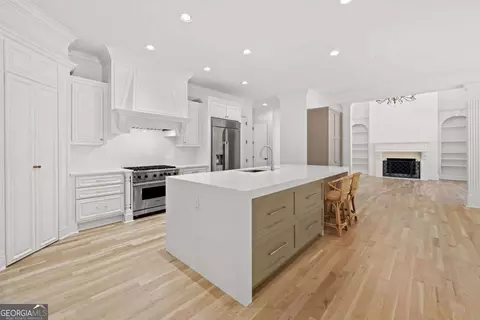 Kitchen - 8745 Islesworth Ct, Duluth, GA 30097 photo 6 of 10