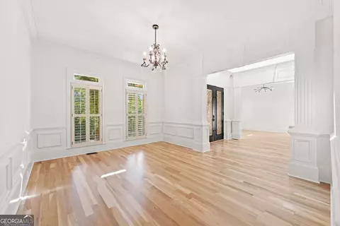Living - 8745 Islesworth Ct, Duluth, GA 30097 photo 3 of 10