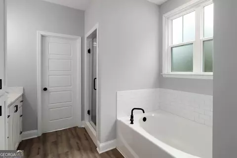 Bath - 225 Dean Dr, Guyton, GA 31312 photo 3 of 6