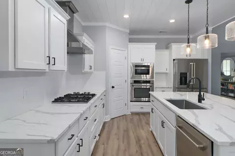 Kitchen - 225 Dean Dr, Guyton, GA 31312 photo 4 of 4
