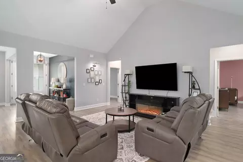 Entry Way - 225 Dean Dr, Guyton, GA 31312 photo 4 of 6