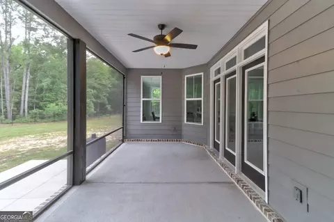Exterior - 225 Dean Dr, Guyton, GA 31312 photo 4 of 7
