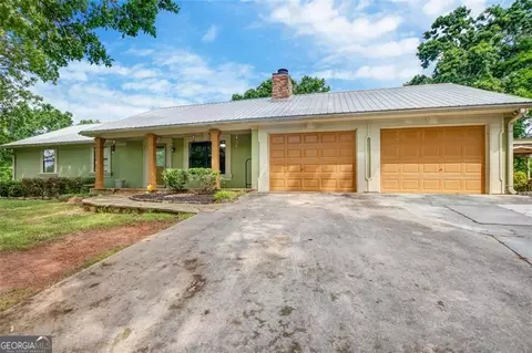 2843 Oconee Cir, Gainesville, GA 30507