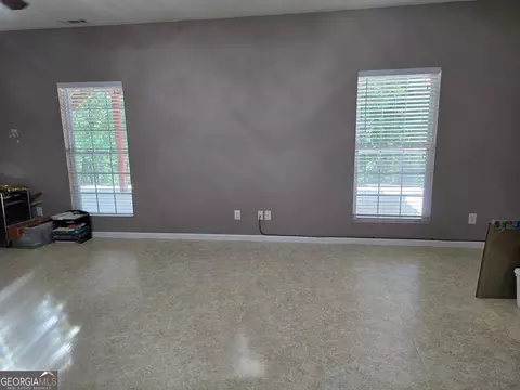 Living - 1450 Highway 27, Summerville, GA 30747 photo 9 of 9