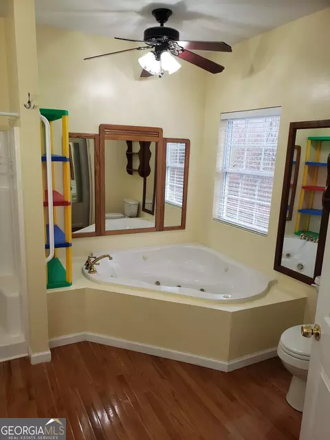 Bath - 1450 Highway 27, Summerville, GA 30747 photo 1 of 12