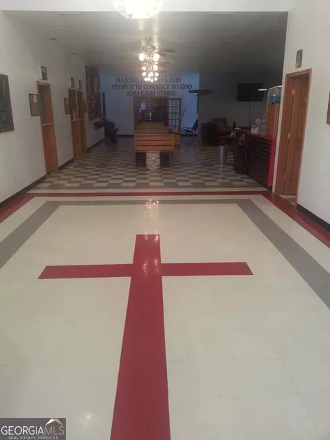 Entry Way - 1450 Highway 27, Summerville, GA 30747 photo 2 of 14