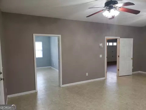 Living - 1450 Highway 27, Summerville, GA 30747 photo 2 of 9
