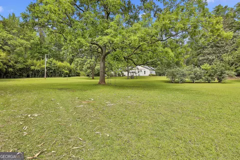 Exterior - 252 Teaver Rd, Lagrange, GA 30240 photo 5 of 23