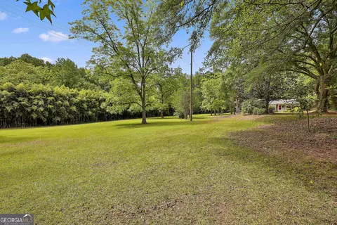 Exterior - 252 Teaver Rd, Lagrange, GA 30240 photo 3 of 23