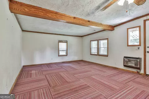 Living - 252 Teaver Rd, Lagrange, GA 30240 photo 2 of 6