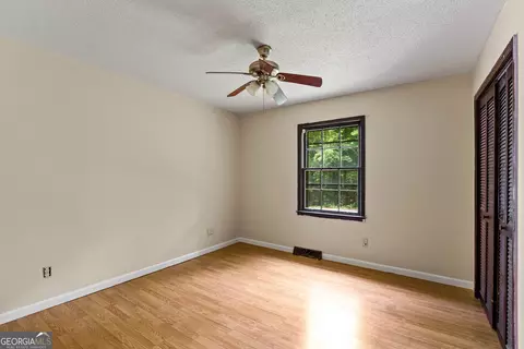 Bedroom - 121 Stonewood Dr, Toccoa, GA 30577 photo 1 of 2