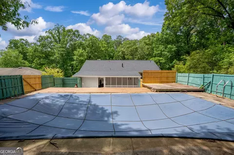 Exterior - 121 Stonewood Dr, Toccoa, GA 30577 photo 3 of 6
