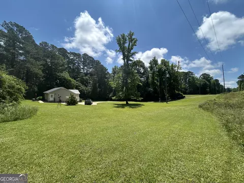 Exterior - 3550 W Point Rd, Lagrange, GA 30240 photo 11 of 26