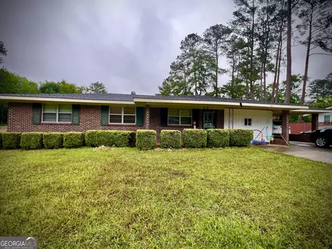 1421 Peach St, Dublin, GA 31021