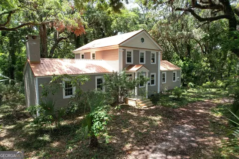 205 Reynolds St, Brunswick, GA 31520