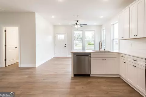 Other - 322 Walker St, Blackshear, GA 31516 photo 1 of 10