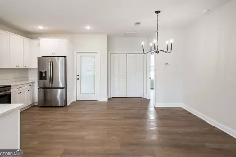 Dining - 322 Walker St, Blackshear, GA 31516 photo 1 of 1