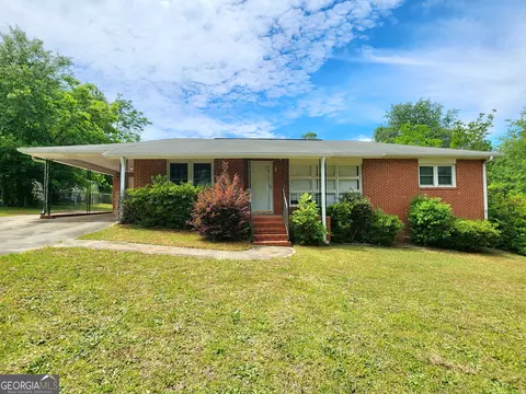 111 Oconee St, Warner Robins, GA 31088